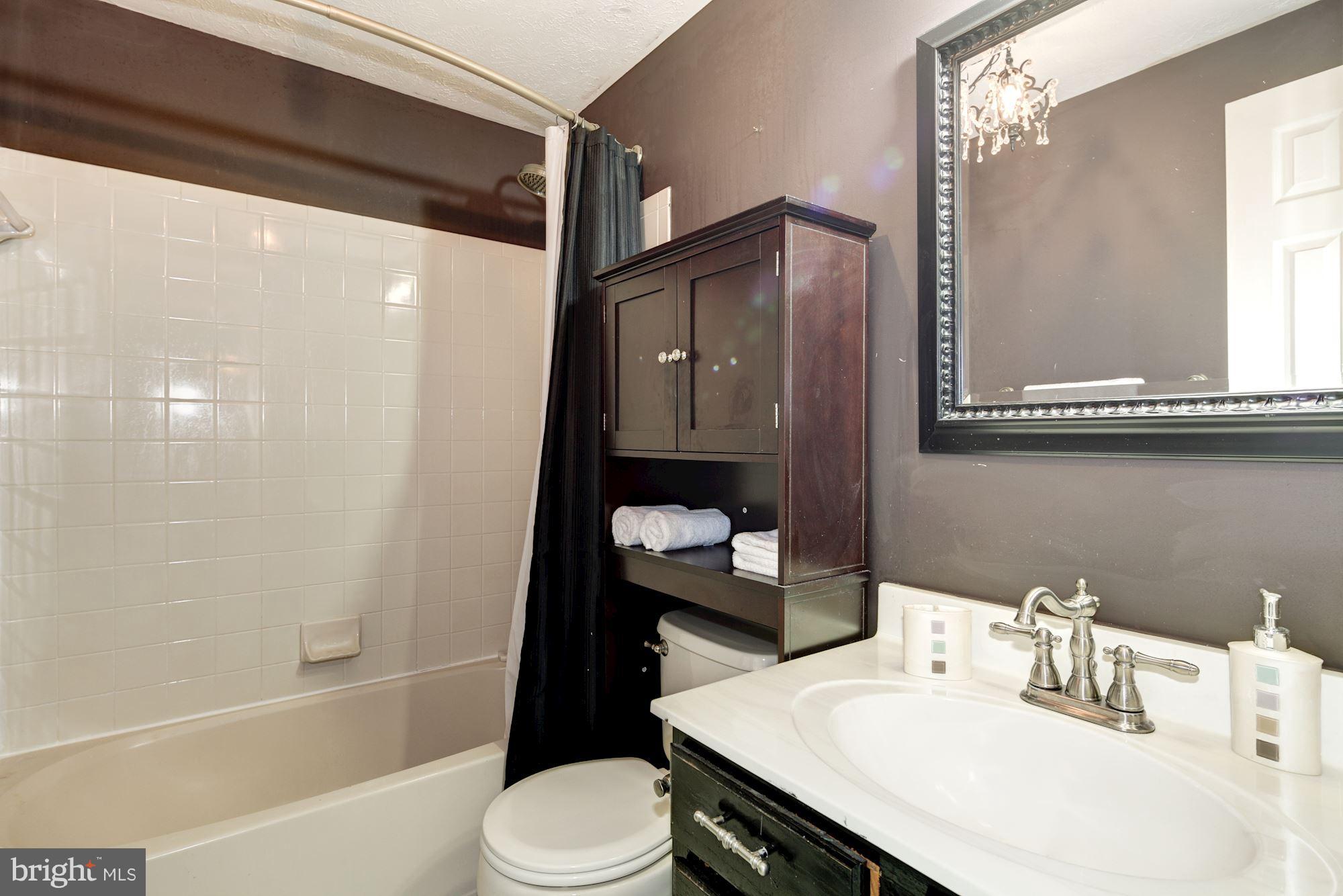 4204 Red Haven Road Baltimore, MD 21208 - Photo 20 of 30 Bath (Master)