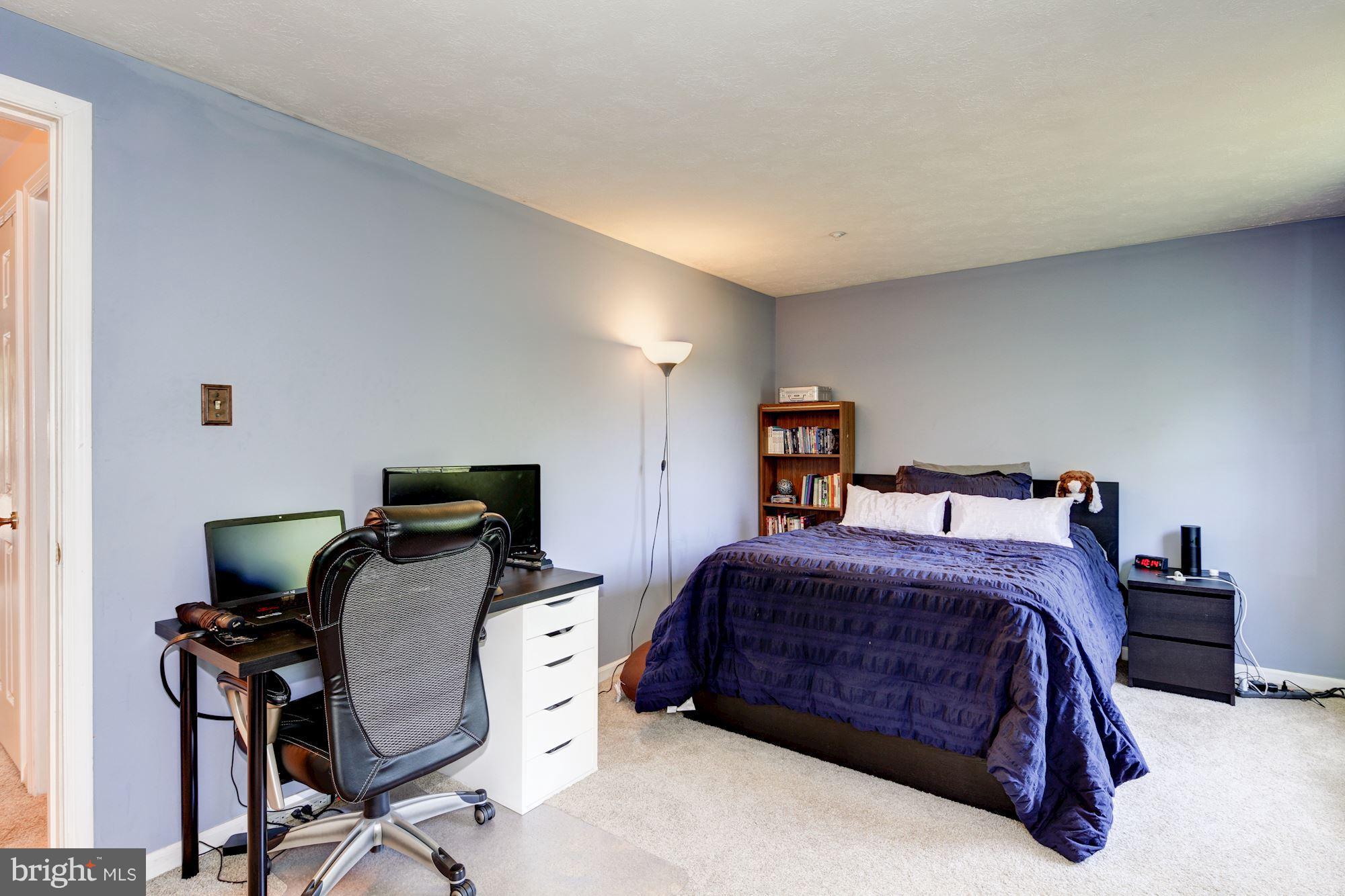4204 Red Haven Road Baltimore, MD 21208 - Photo 21 of 30 Another huge bedroom!