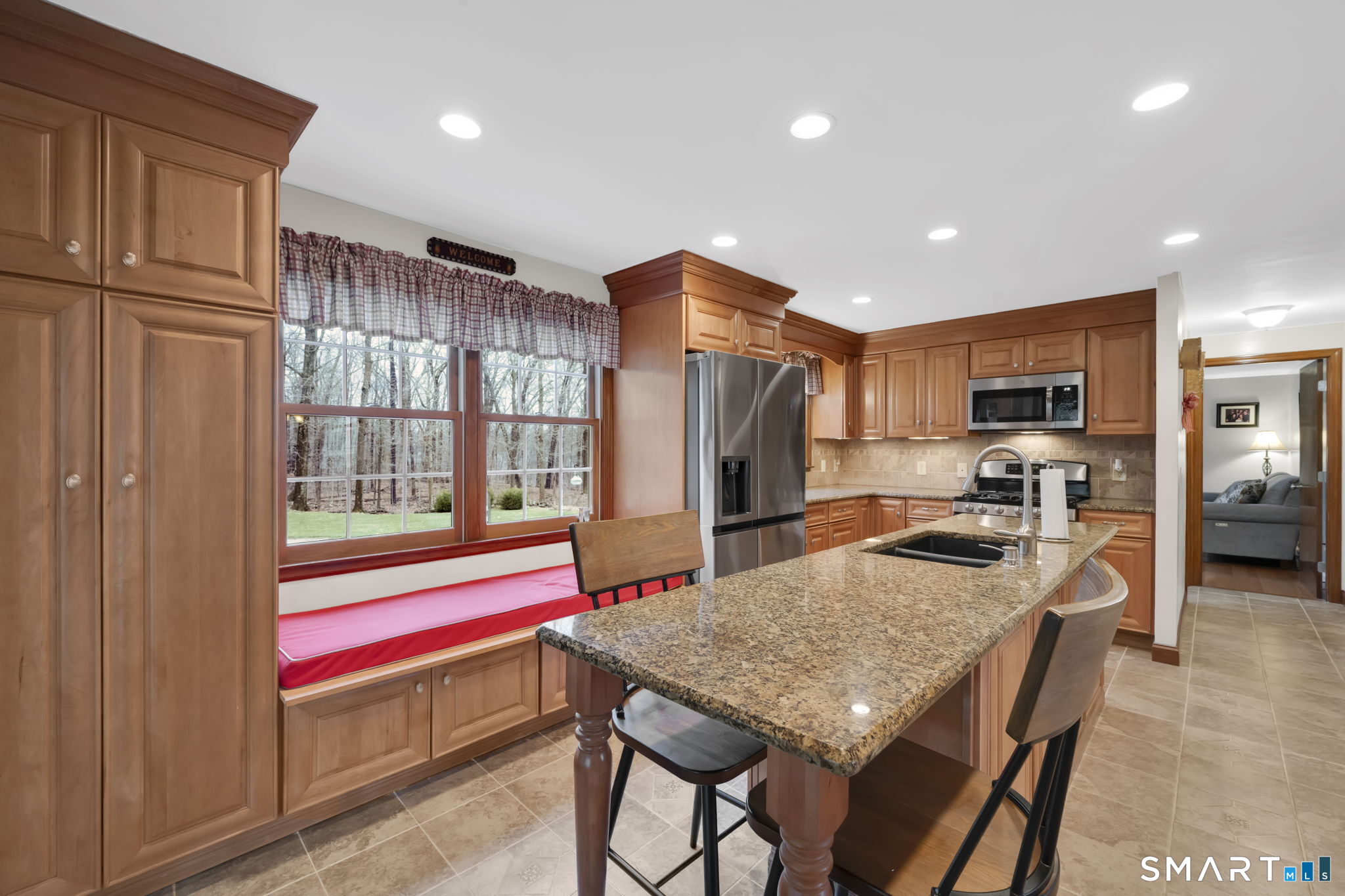 46 Riverside Drive South Windsor, CT 06074 - Photo 5 of 32