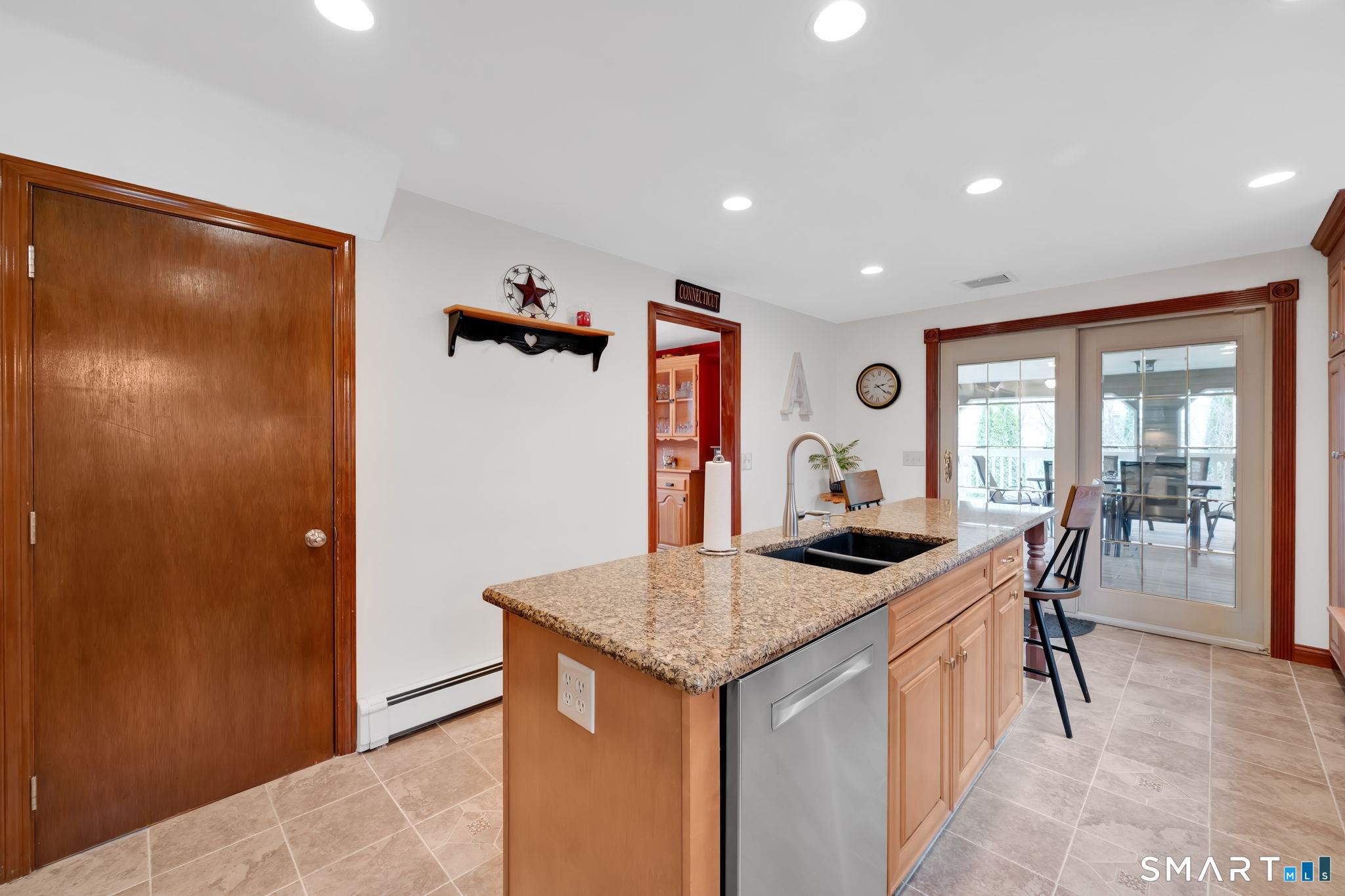 46 Riverside Drive South Windsor, CT 06074 - Photo 6 of 32