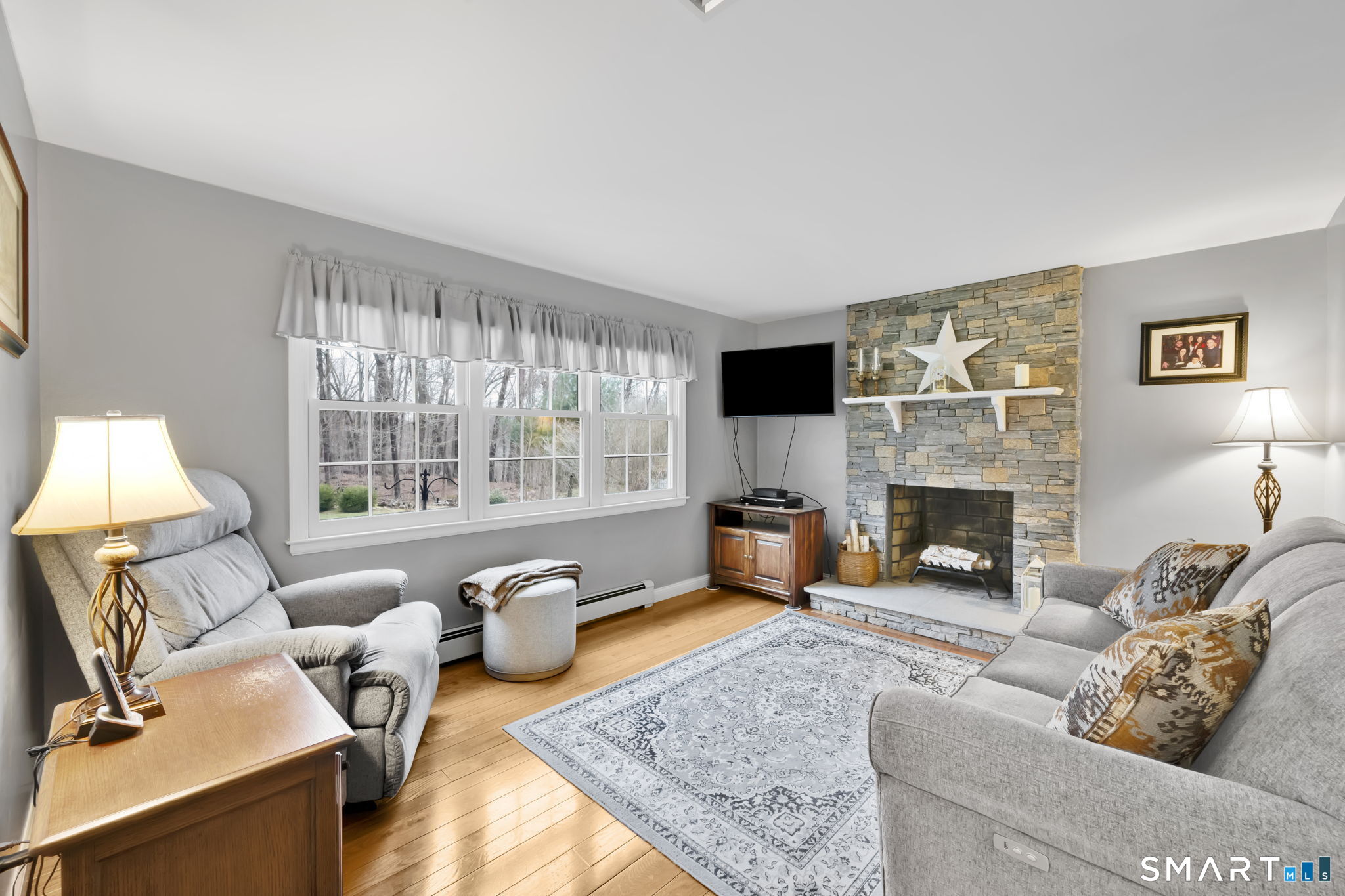 46 Riverside Drive South Windsor, CT 06074 - Photo 8 of 32