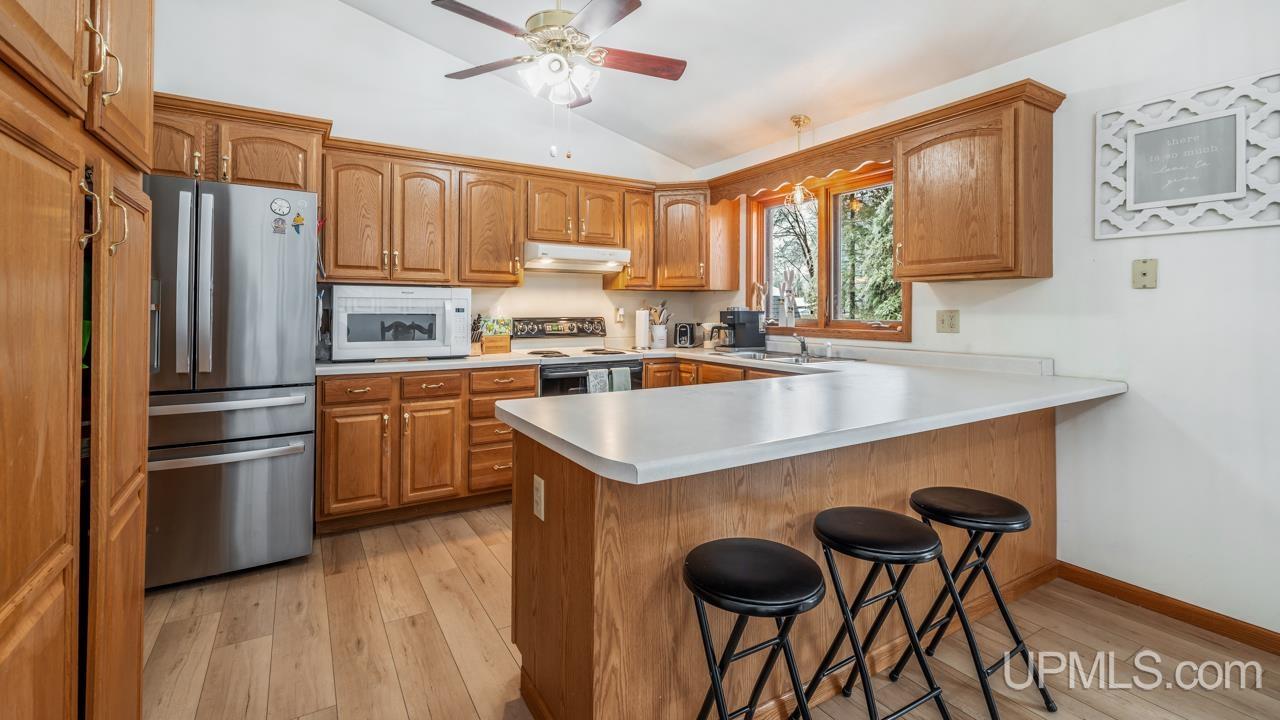 5175 18th Road Escanaba, MI 49829 - Photo 11 of 27
