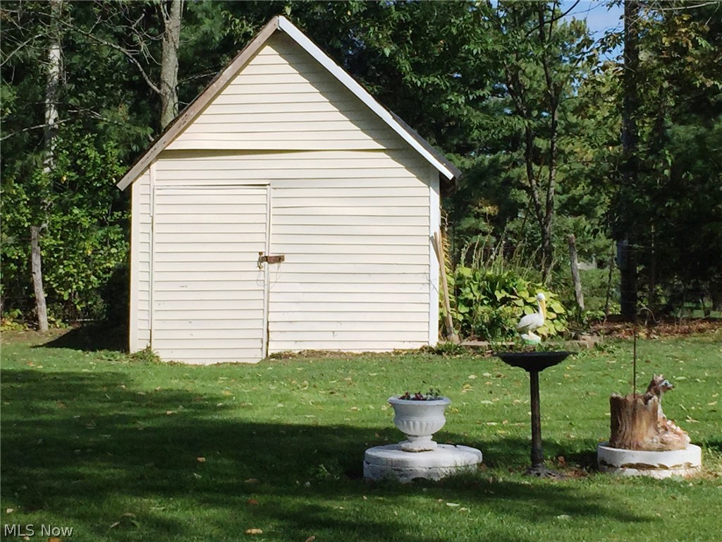 6474 Carsten Road Medina, OH 44256 - Photo 25 of 25 This little shed (11x10) can hold all sorts of odds and ends.