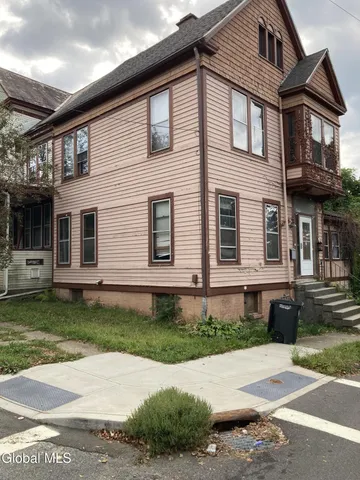 $199,900 | 73 Eagle Street, Troy, NY 12180