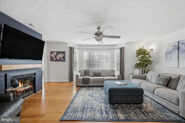 $450,000 | 107 Lake Shore Drive, Cross Junction, VA 22625