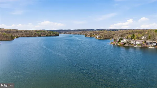 $450,000 | 107 Lake Shore Drive, Cross Junction, VA 22625