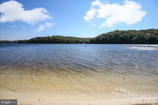 $450,000 | 107 Lake Shore Drive, Cross Junction, VA 22625