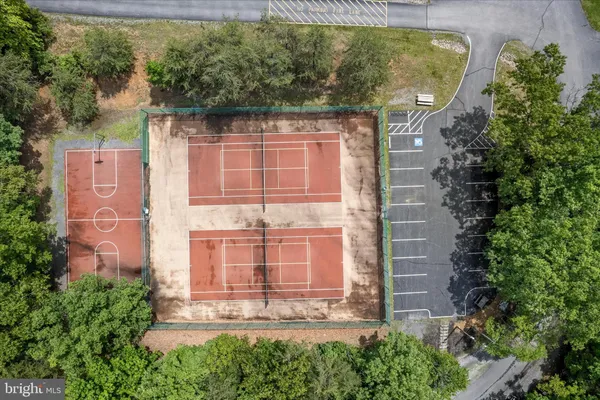 $450,000 | 107 Lake Shore Drive, Cross Junction, VA 22625