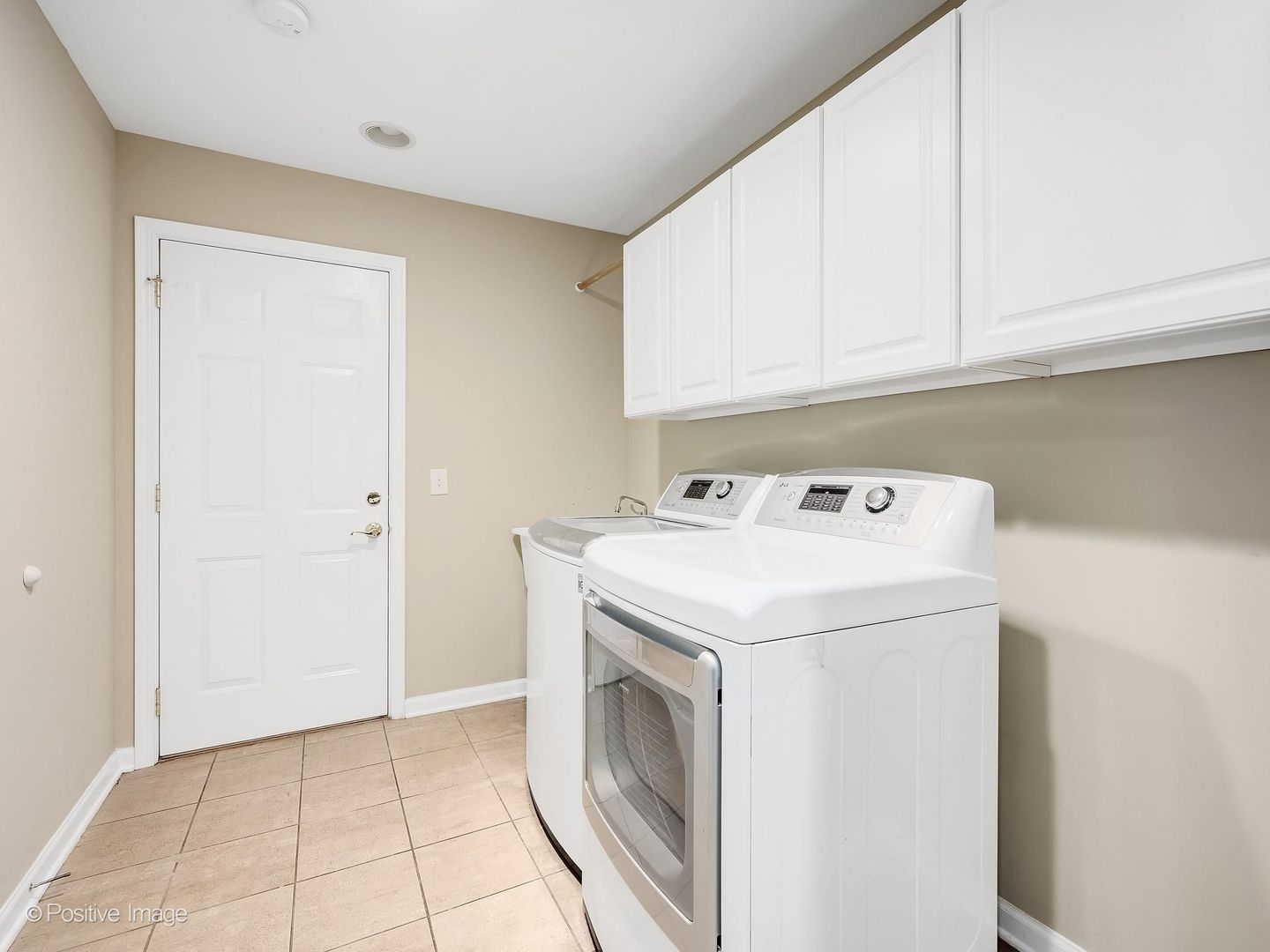 2S560 Seneca Drive Wheaton, IL 60189 - Photo 25 of 39