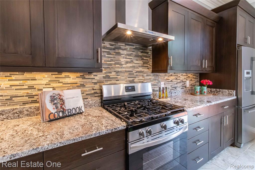 2157 Crystal Drive Rochester Hills, MI 48309 - Photo 21 of 44