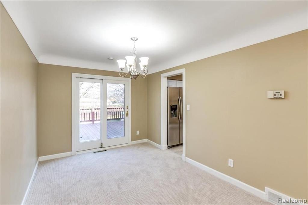 16448 Riverside Street Livonia, MI 48154 - Photo 6 of 25