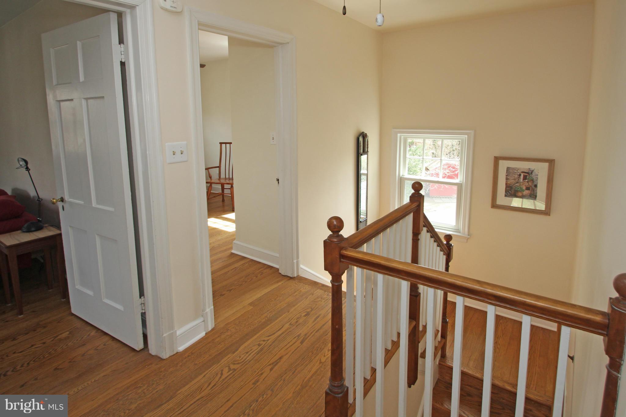 522 Ashford Road Silver Spring, MD 20910 - Photo 16 of 29 Interior (General)