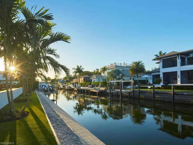 $12,499,000 | 595 16th Avenue South, Naples, FL 34102