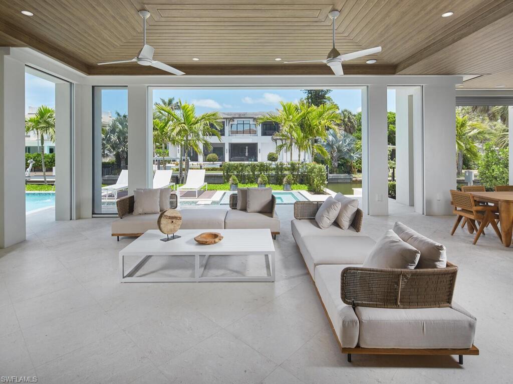 595 16th Avenue South Naples, FL 34102 - Photo 37 of 48