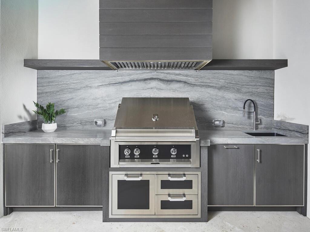 595 16th Avenue South Naples, FL 34102 - Photo 39 of 48