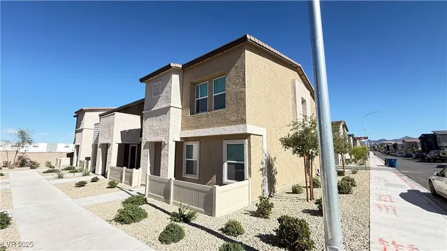 $1,650 | 1905 Brio Vista Street, Henderson, NV 89044