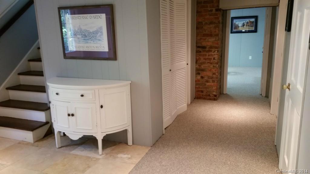 2711 Lilly Mill Road Charlotte, NC 28210 - Photo 11 of 20 Gallery Image 11