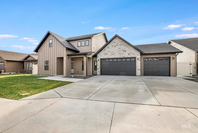$719,000 | 635 Canyon Crest Drive West, Twin Falls, ID 83301