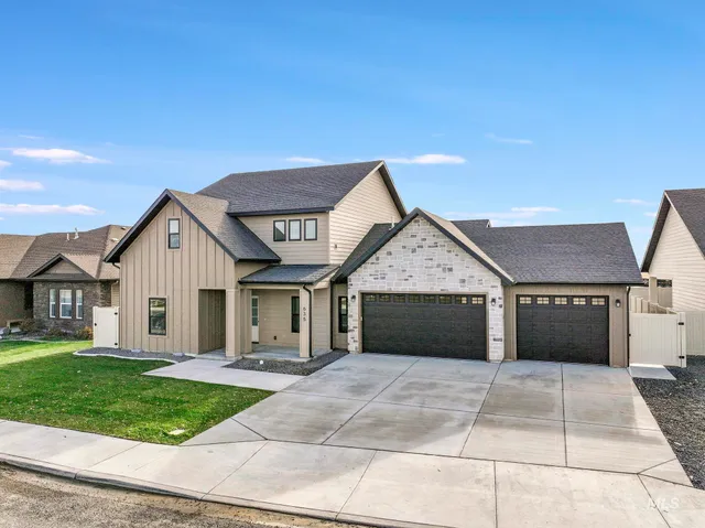 $719,000 | 635 Canyon Crest Drive West, Twin Falls, ID 83301