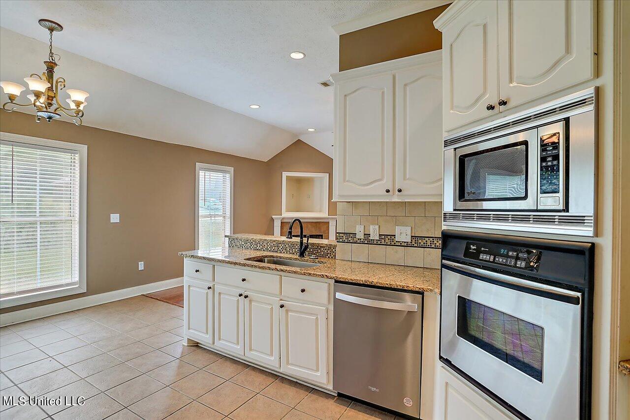 121 River Ridge Court Pearl, MS 39208 - Photo 9 of 26 09-121 River Ridge Ct