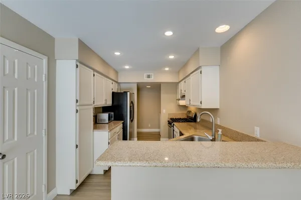 $1,850 | 2821 Cool Water Drive, Henderson, NV 89074