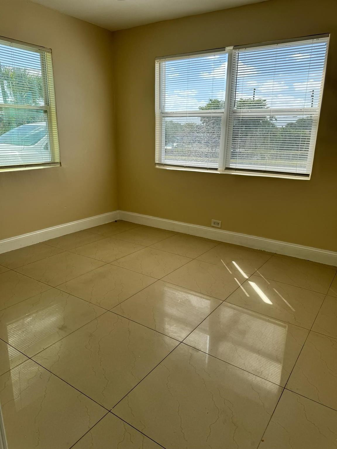 3734 Avenue South Riviera Beach, FL 33404 - Photo 7 of 13 Photo 7