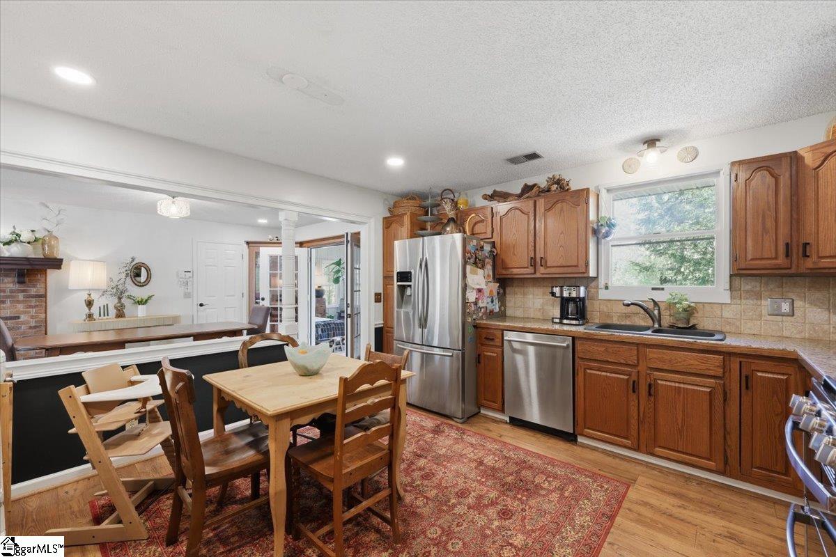 1318 Earls Bridge Road Easley, SC 29640 - Photo 11 of 48
