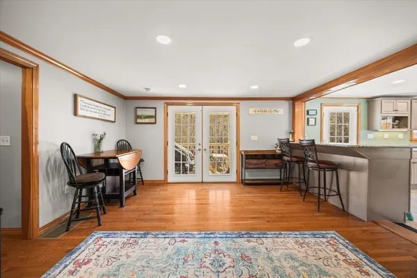 $545,000 | 141 County Road, Plympton, MA 02367