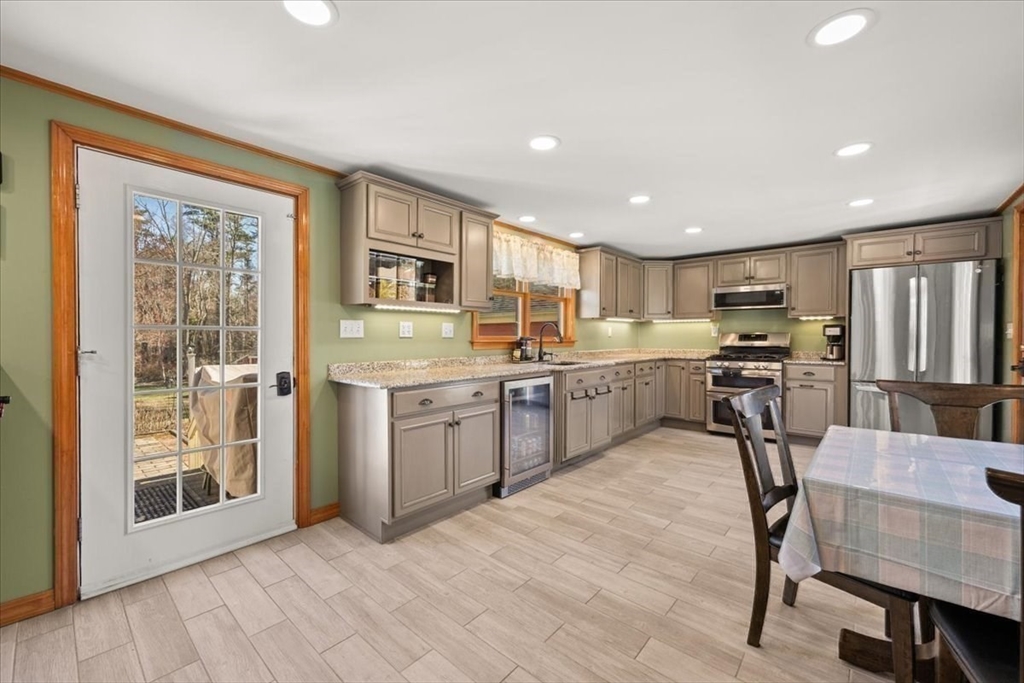 141 County Road Plympton, MA 02367 - Photo 2 of 42