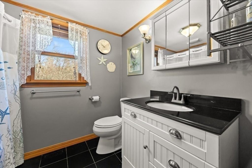 141 County Road Plympton, MA 02367 - Photo 21 of 42