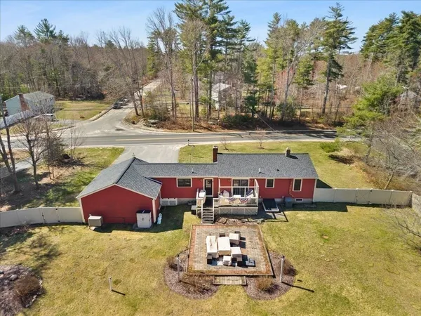 $545,000 | 141 County Road, Plympton, MA 02367