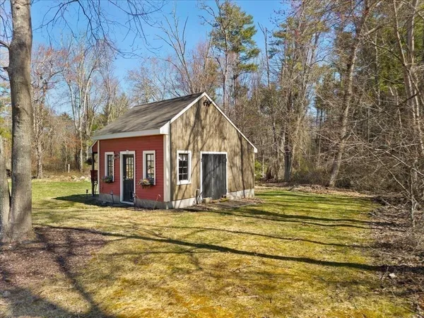 $545,000 | 141 County Road, Plympton, MA 02367