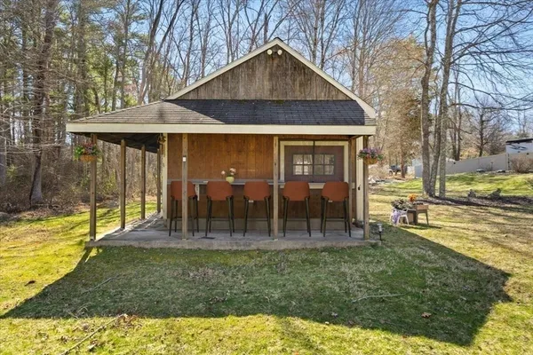 $545,000 | 141 County Road, Plympton, MA 02367