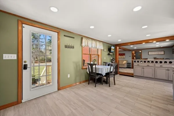 $545,000 | 141 County Road, Plympton, MA 02367