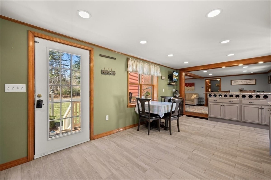 141 County Road Plympton, MA 02367 - Photo 6 of 42