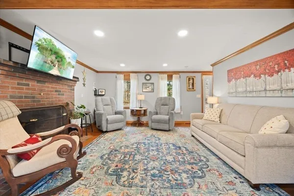 $545,000 | 141 County Road, Plympton, MA 02367