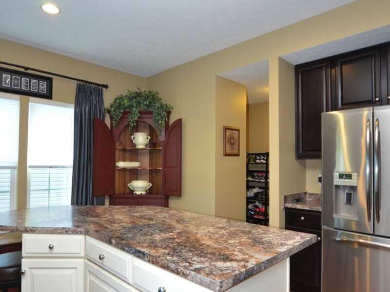 206 Long Ridge Drive Coraopolis, PA 15108 - Photo 7 of 21 Gallery Image 7