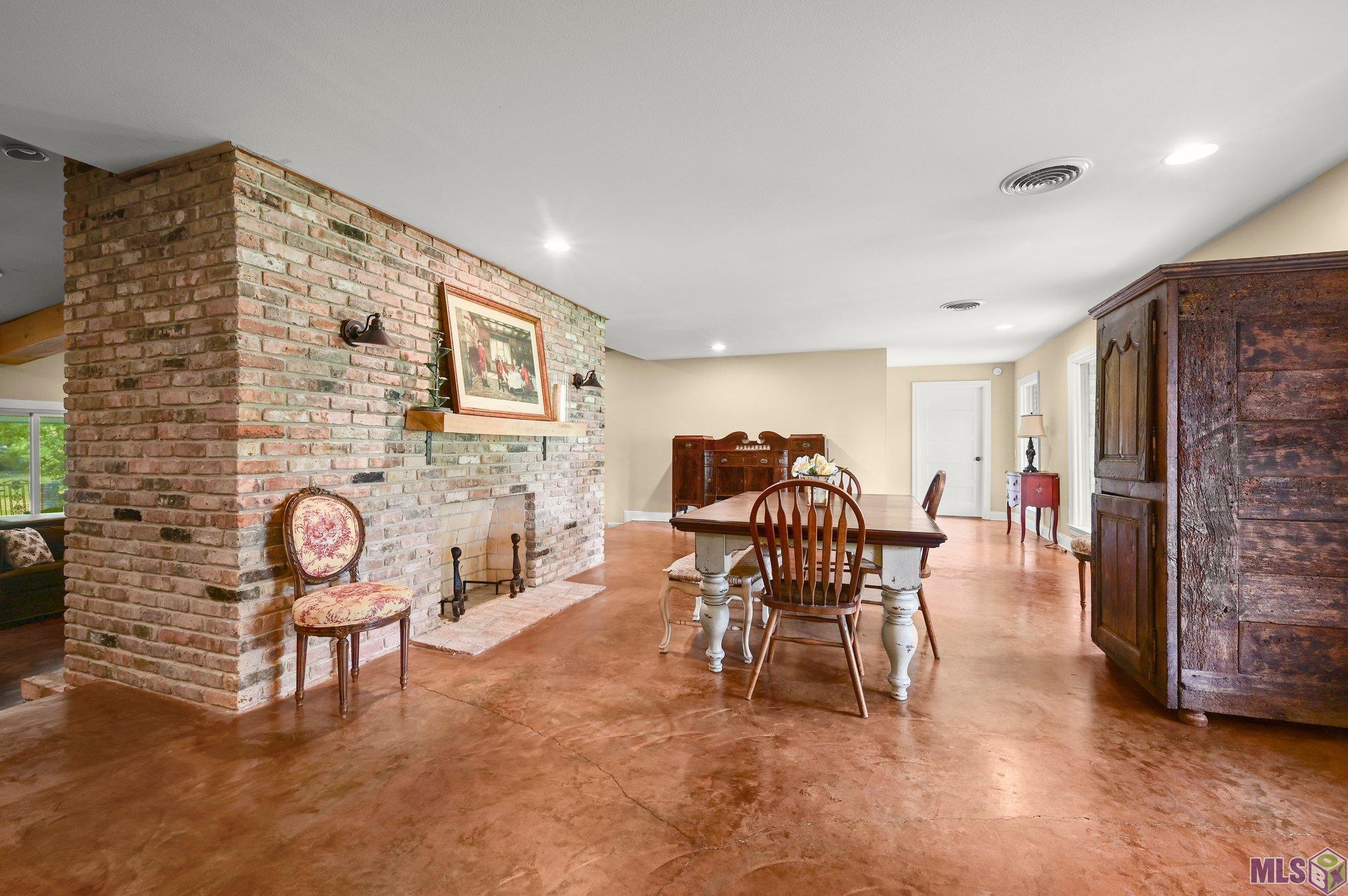 12024 Lovett Road Central, LA 70818 - Photo 15 of 38