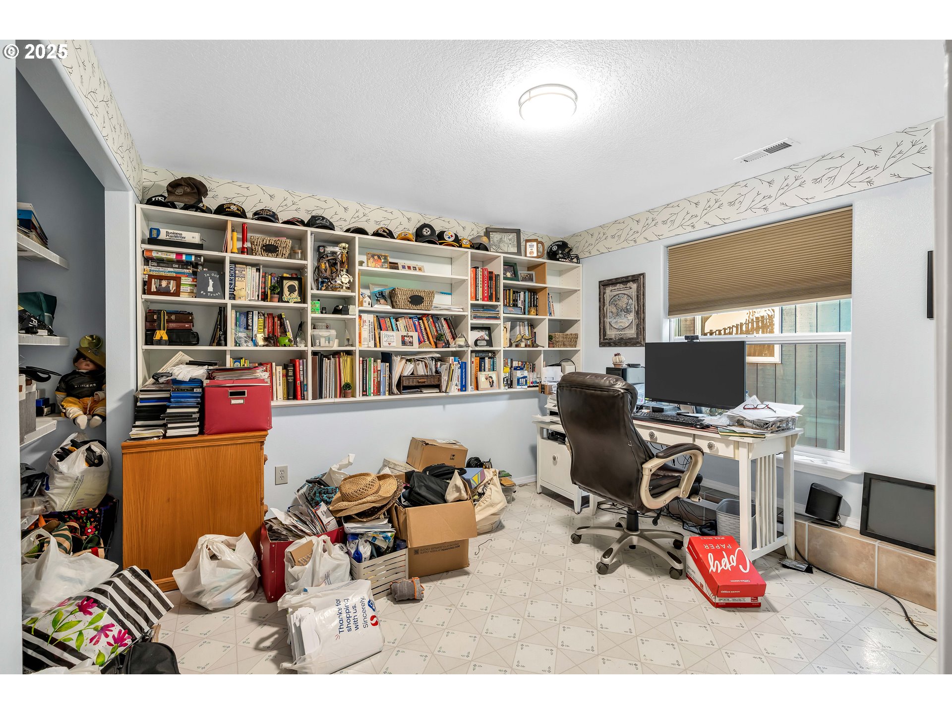 128 North 31st Avenue Cornelius, OR 97113 - Photo 25 of 38