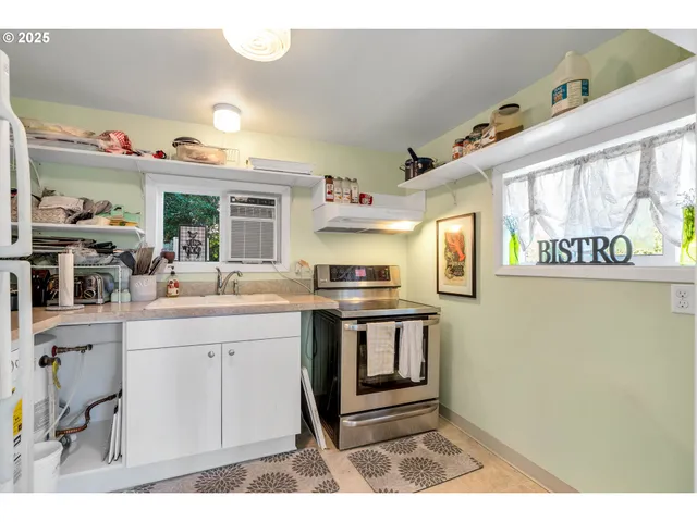 $629,999 | 128 North 31st Avenue, Cornelius, OR 97113