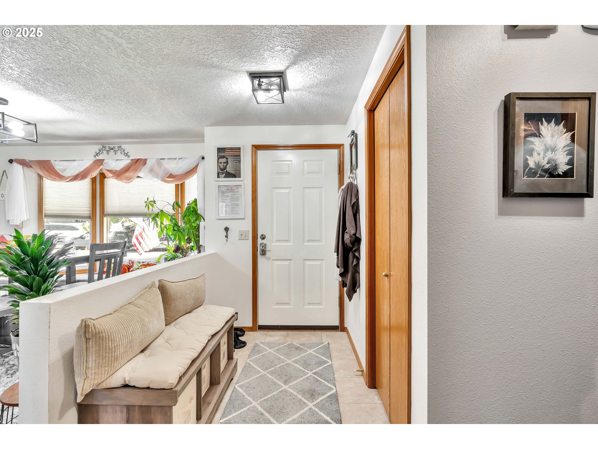 128 North 31st Avenue Cornelius, OR 97113 - Photo 5 of 38