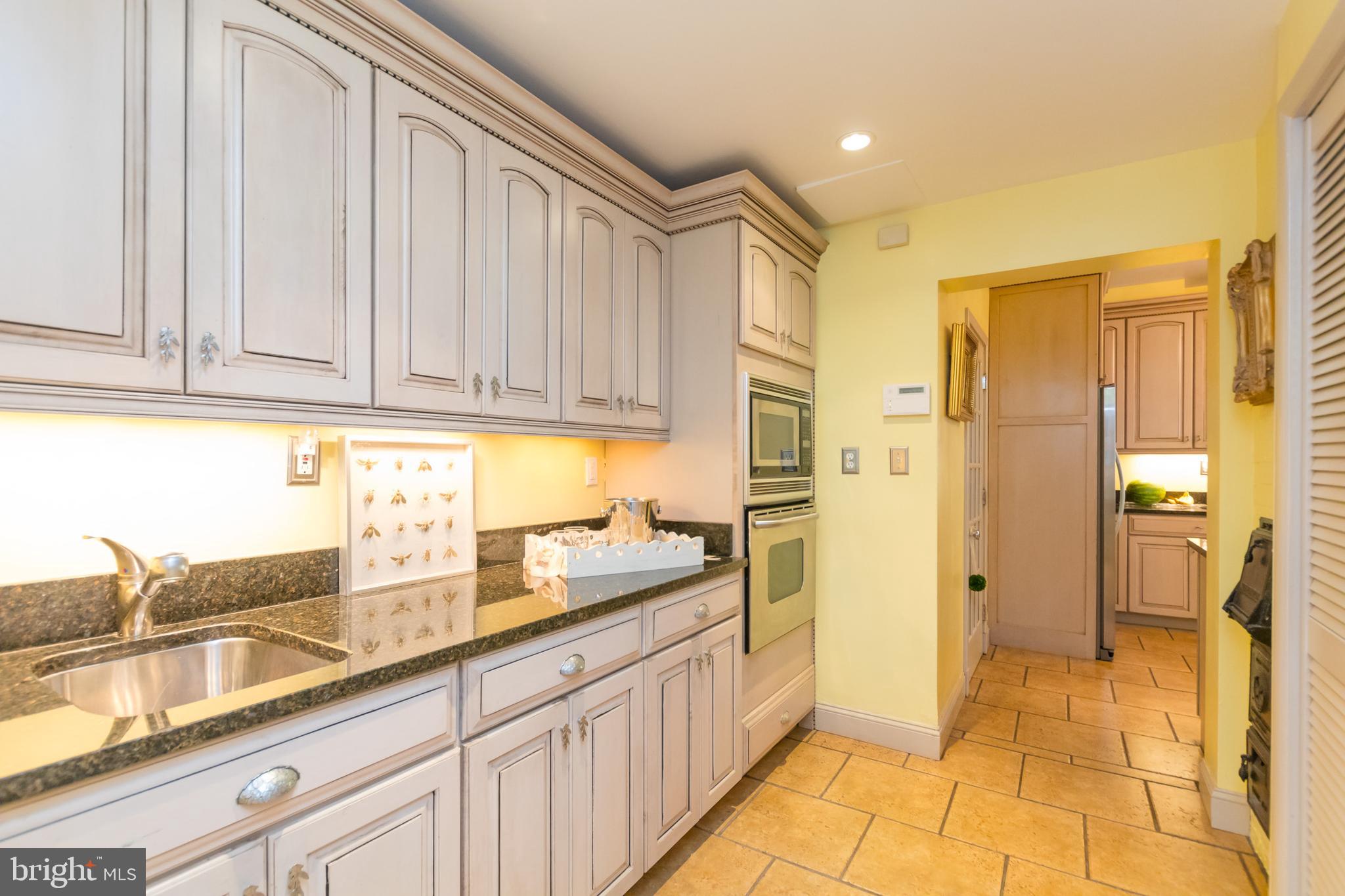 17 Blythewood Road Baltimore, MD 21210 - Photo 20 of 71 Kitchen-butlers pantry