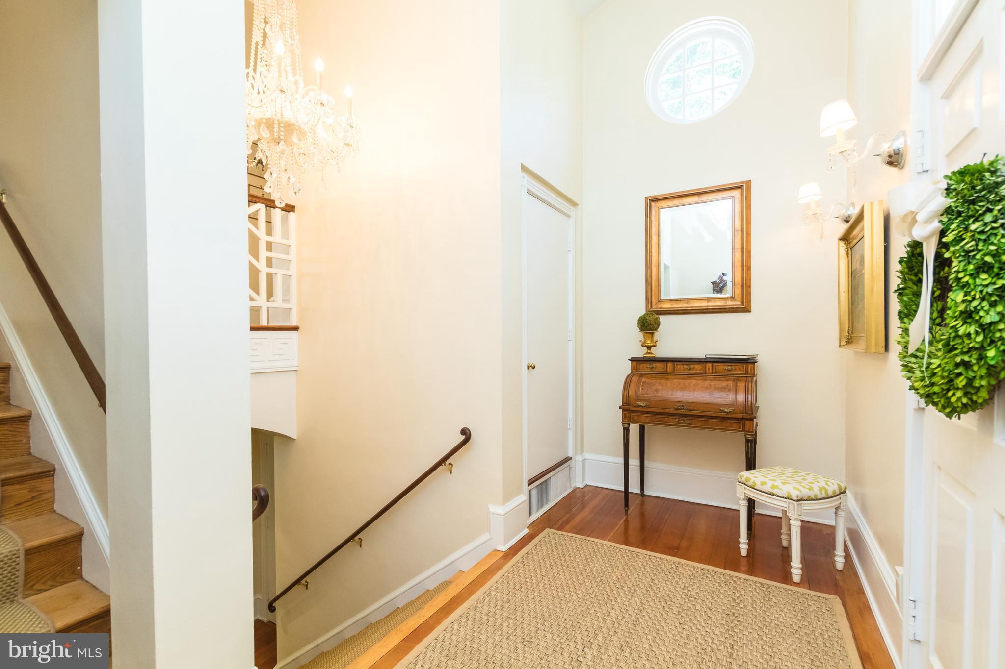 17 Blythewood Road Baltimore, MD 21210 - Photo 4 of 71 Foyer