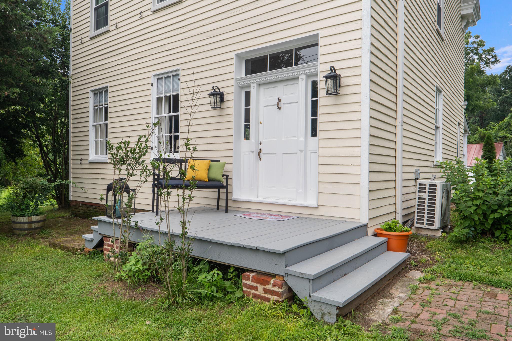 10007 Croom Road Upper Marlboro, MD 20772 - Photo 112 of 134 Front porch