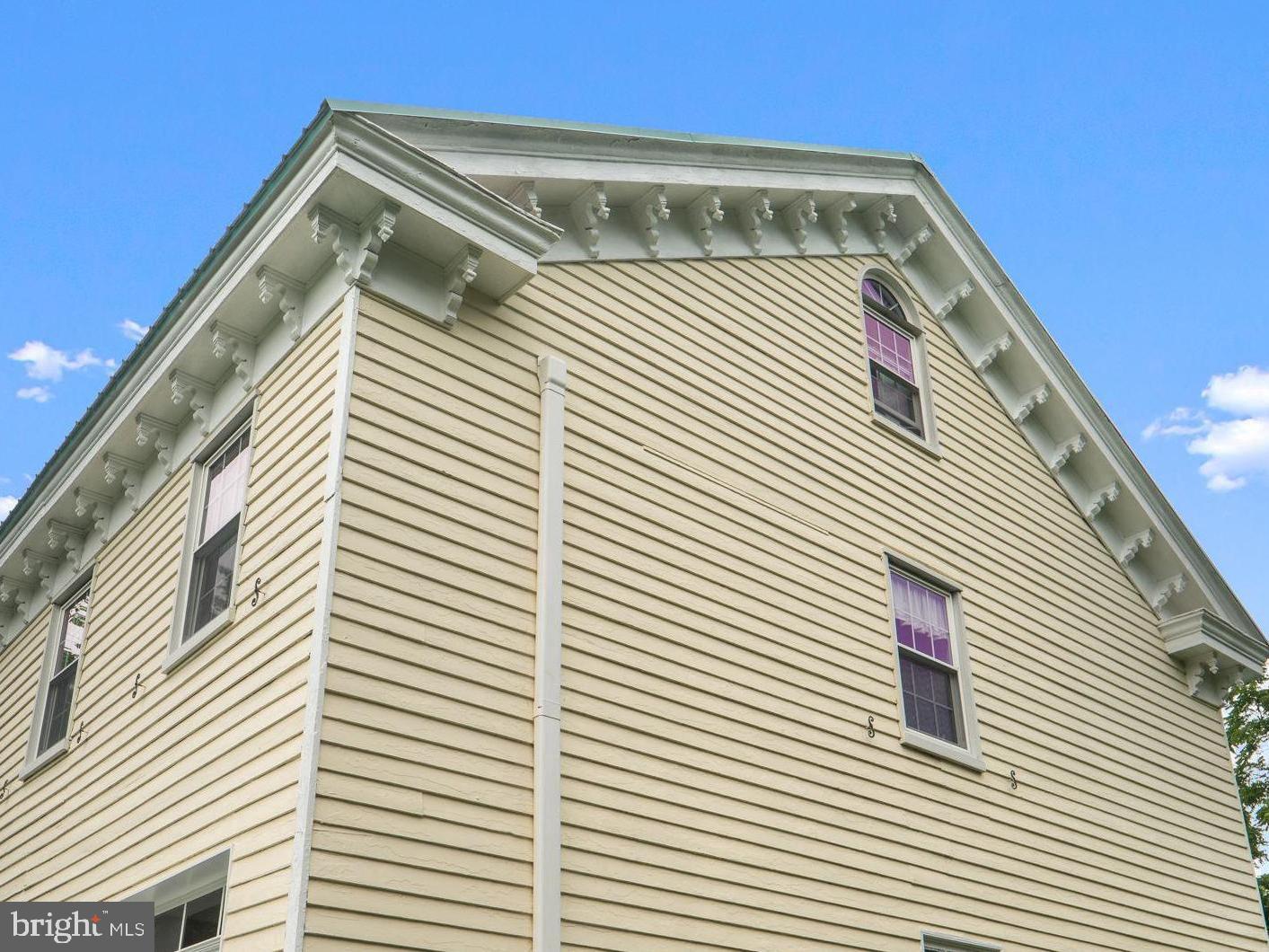 10007 Croom Road Upper Marlboro, MD 20772 - Photo 78 of 134 Ornate original soffit in pristine condition