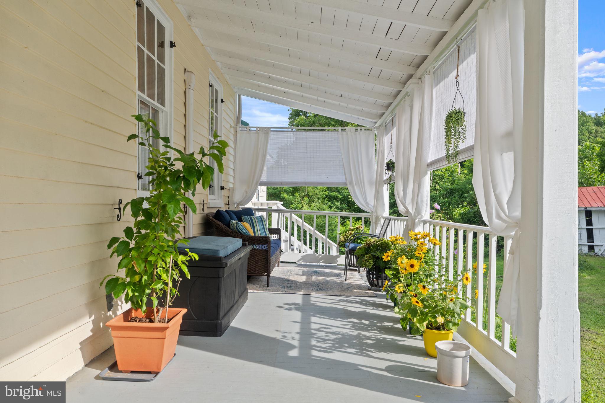 10007 Croom Road Upper Marlboro, MD 20772 - Photo 83 of 134 Charming Back Porch
