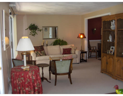 14 Honeysuckle Road Gloucester, MA 01930 - Photo 5 of 8 Gallery Image 5