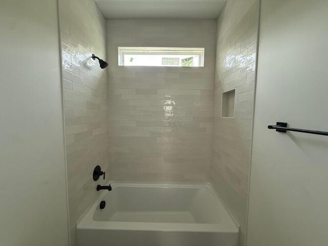 1430 Lieben Road Mount Pleasant, SC 29466 - Photo 9 of 12 Secondary Bath