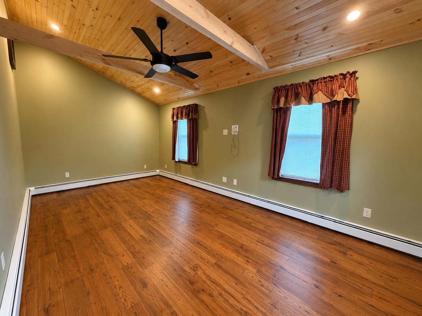20 Church Street Gorham, NH 03581 - Photo 11 of 33