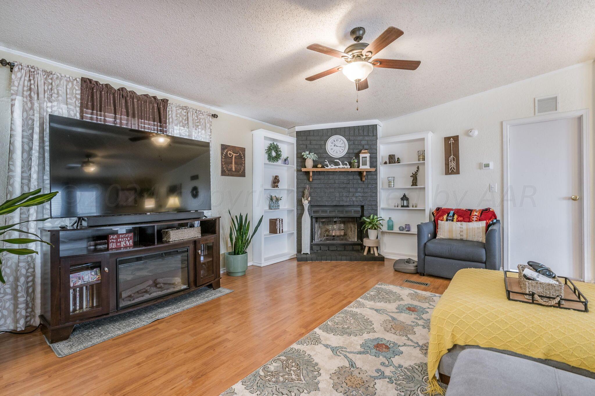 22671 Blessen Road Canyon, TX 79015 - Photo 11 of 22 living room 3